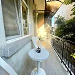 Διαμέρισμα Home
